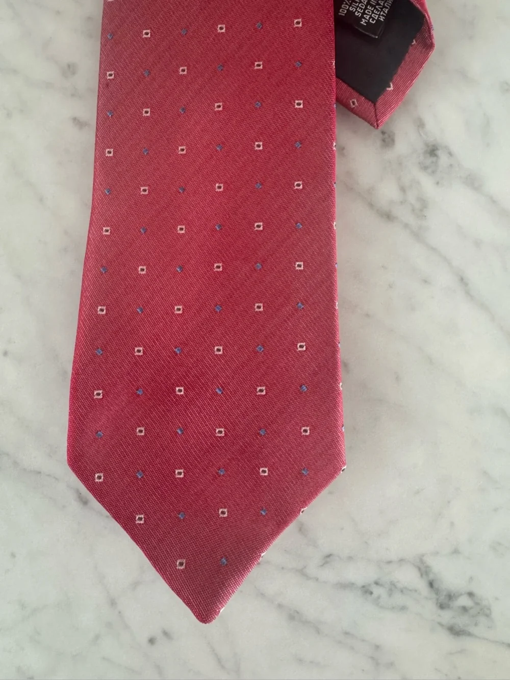 BOSS Hugo Boss Made in Italy 100% Silk Red Geometric Tie